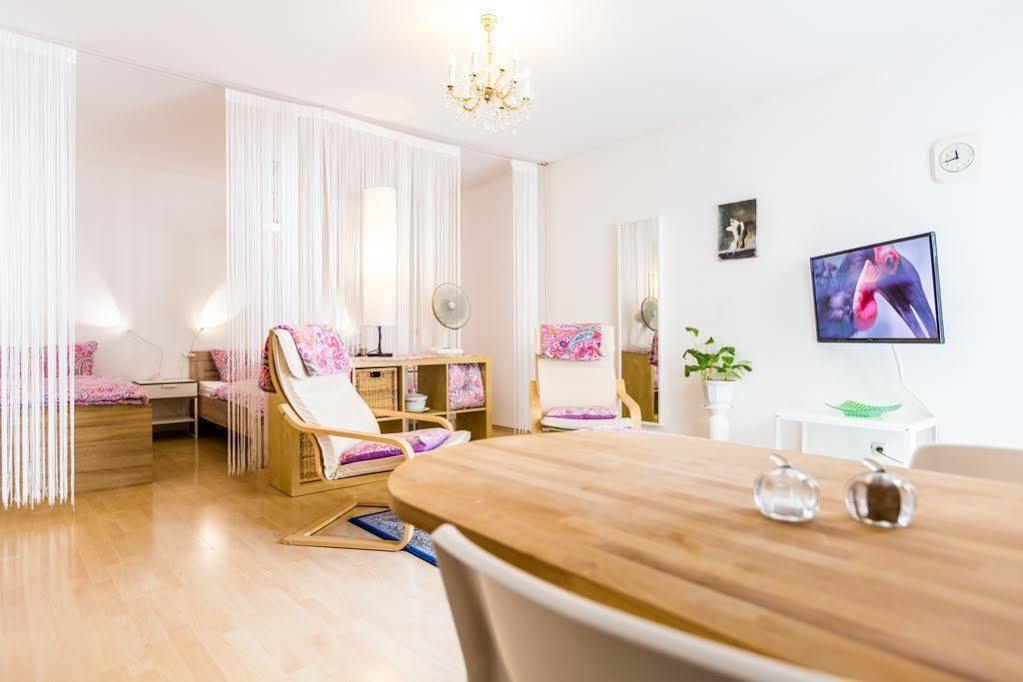 Cgn - Deutzer Bruecke Apartment *